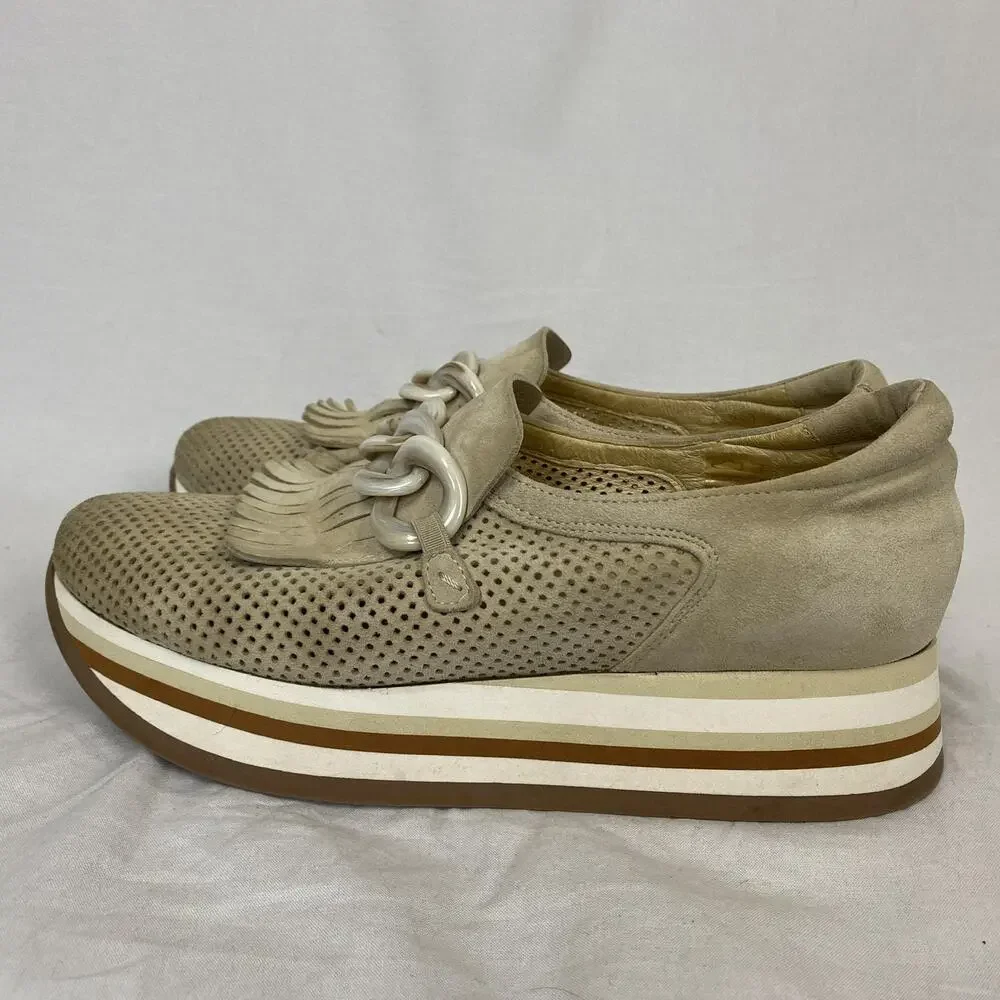 Softwaves Shoes Womens 10 40.5 Beige Suede Platform Chain Loafers Carlie Chunky